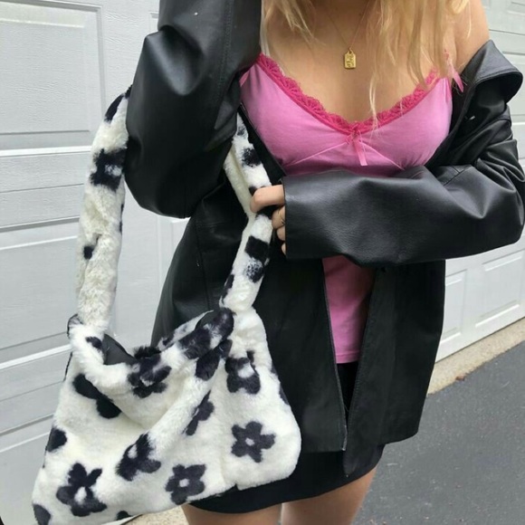 Brandy Melville Handbags - Y2K fluffy/furry daisy shoulder bag!